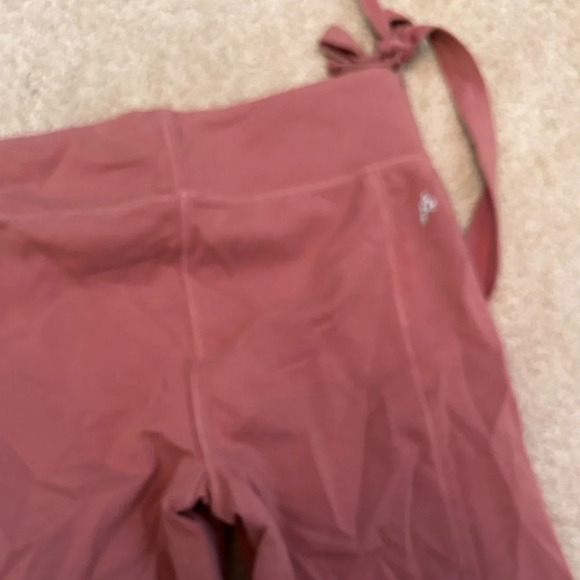 Free People Turnout Movement Leggings Ballet Core Tie Leg Mauve Small - Picture 7 of 8